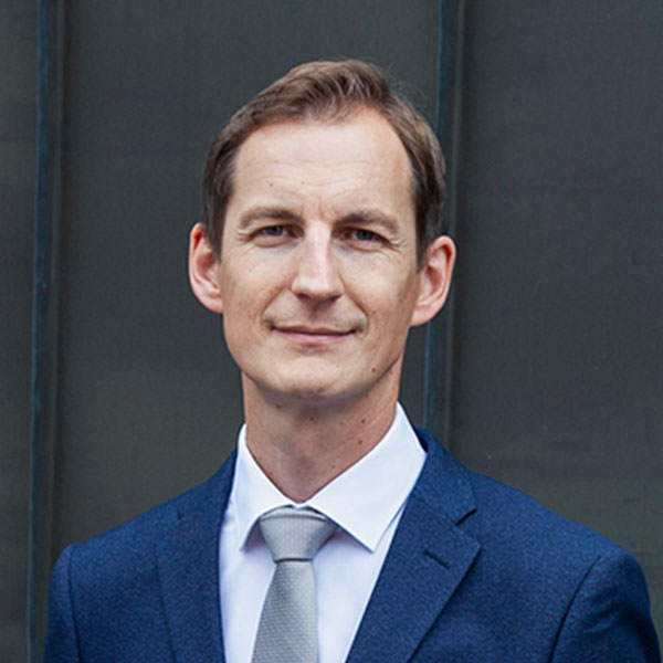 Dr-Arne-Frhr-von-Neubeck1